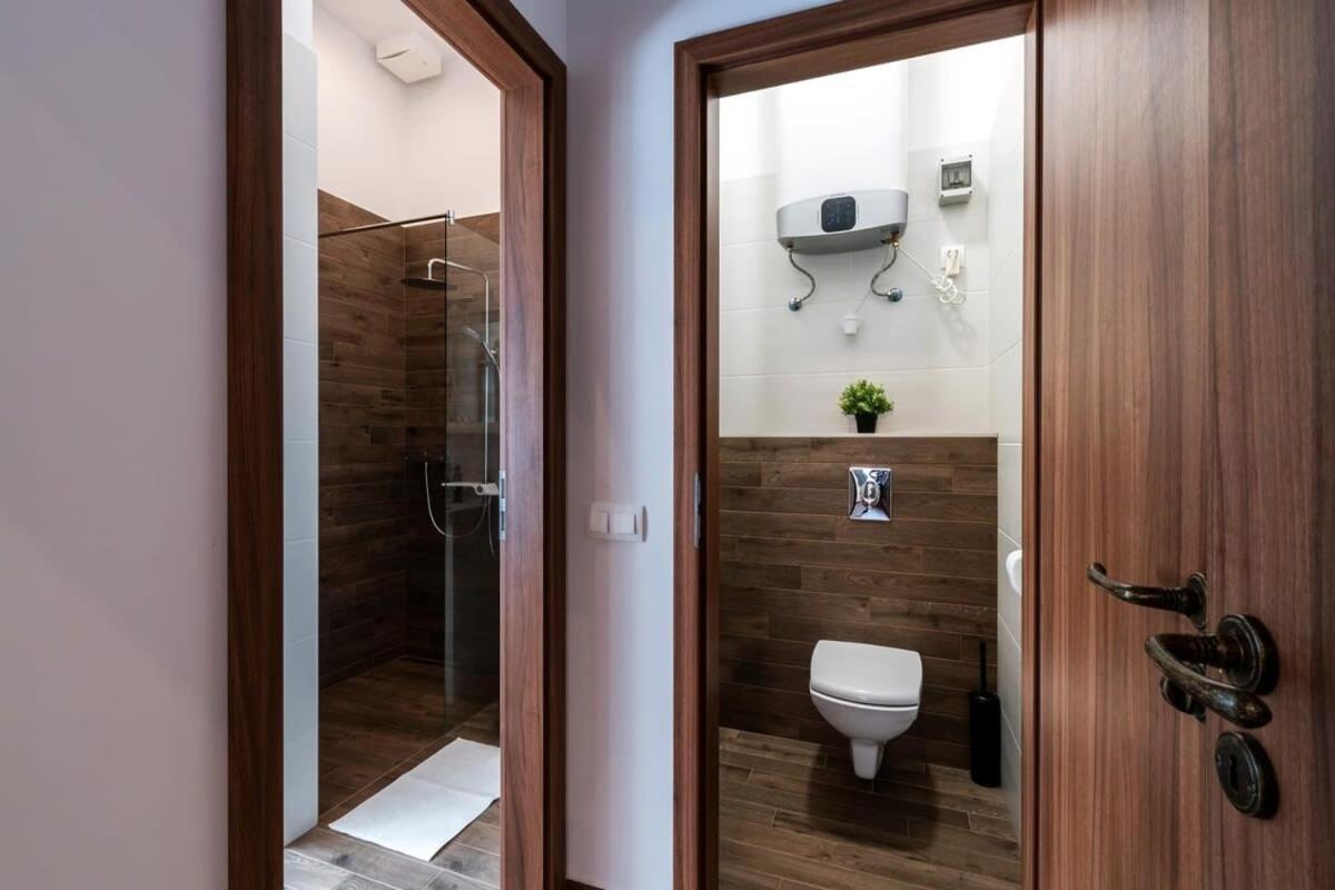 Comfy New Apartment At Castle Budapest Luaran gambar